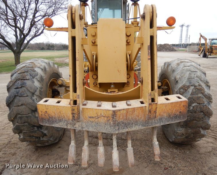 image for item DH8988 Fiat-Allis FG85A  motor grader