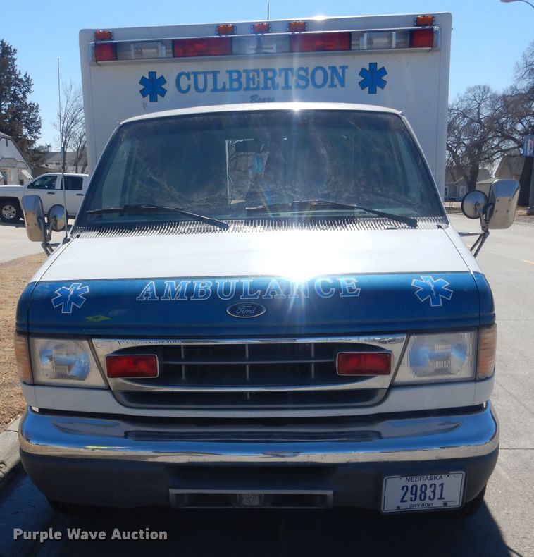 image for item DJ1279 1998 Ford Econoline E450 Super Duty  ambulance