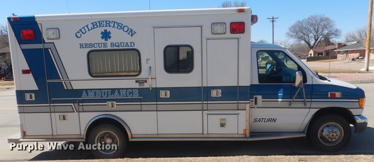 image for item DJ1279 1998 Ford Econoline E450 Super Duty  ambulance