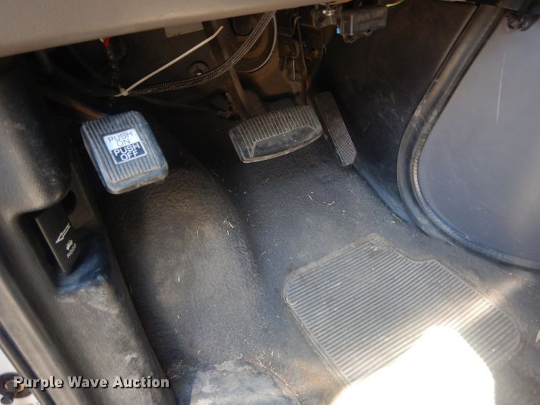 image for item DJ1279 1998 Ford Econoline E450 Super Duty  ambulance