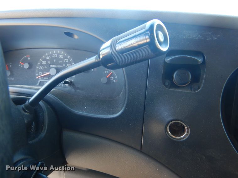 image for item DJ1279 1998 Ford Econoline E450 Super Duty  ambulance