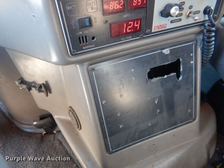 image for item DJ1279 1998 Ford Econoline E450 Super Duty  ambulance