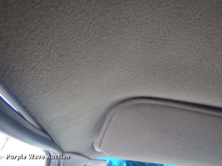 image for item DJ1279 1998 Ford Econoline E450 Super Duty  ambulance