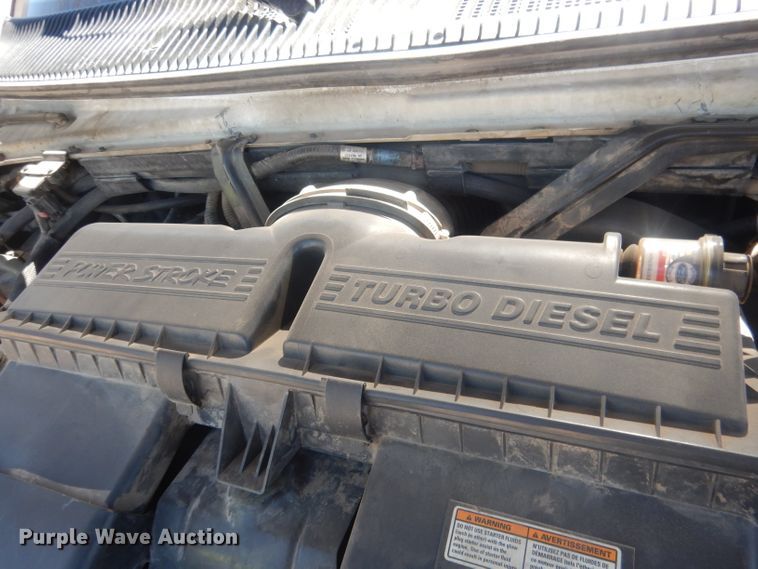 image for item DJ1279 1998 Ford Econoline E450 Super Duty  ambulance