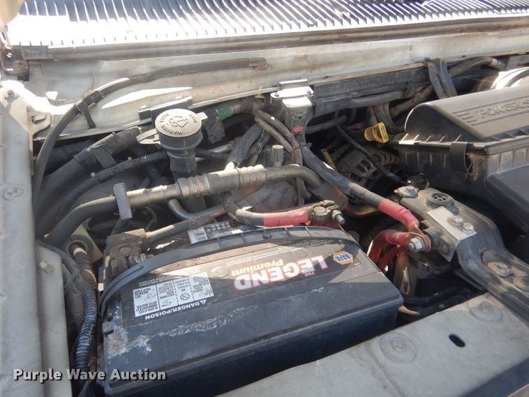 image for item DJ1279 1998 Ford Econoline E450 Super Duty  ambulance