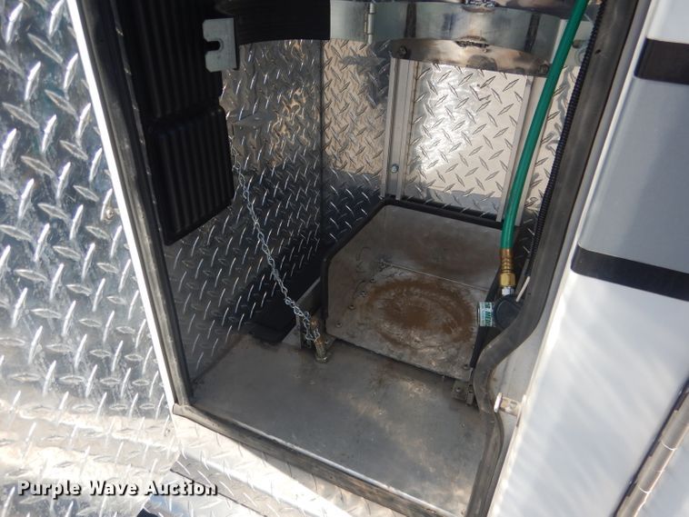 image for item DJ1279 1998 Ford Econoline E450 Super Duty  ambulance