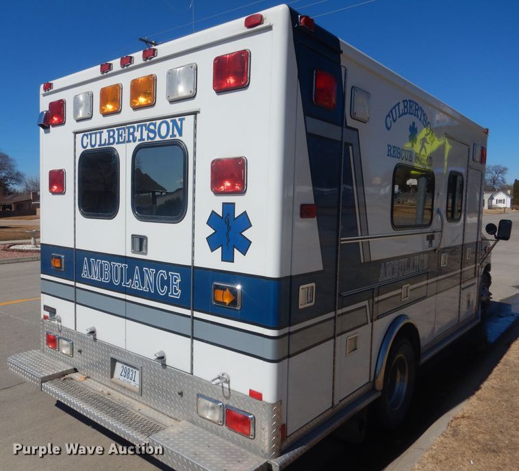 image for item DJ1279 1998 Ford Econoline E450 Super Duty  ambulance