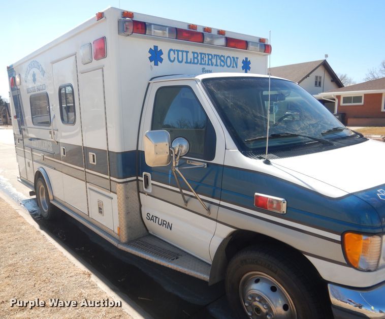 image for item DJ1279 1998 Ford Econoline E450 Super Duty  ambulance