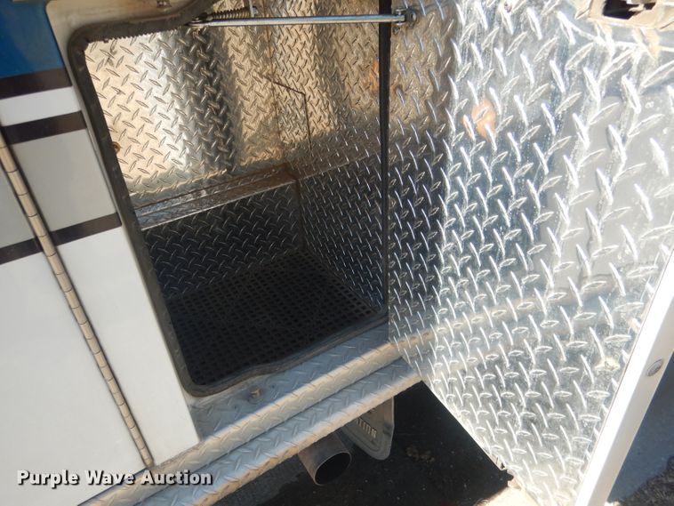 image for item DJ1279 1998 Ford Econoline E450 Super Duty  ambulance