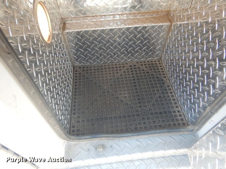 image for item DJ1279 1998 Ford Econoline E450 Super Duty  ambulance