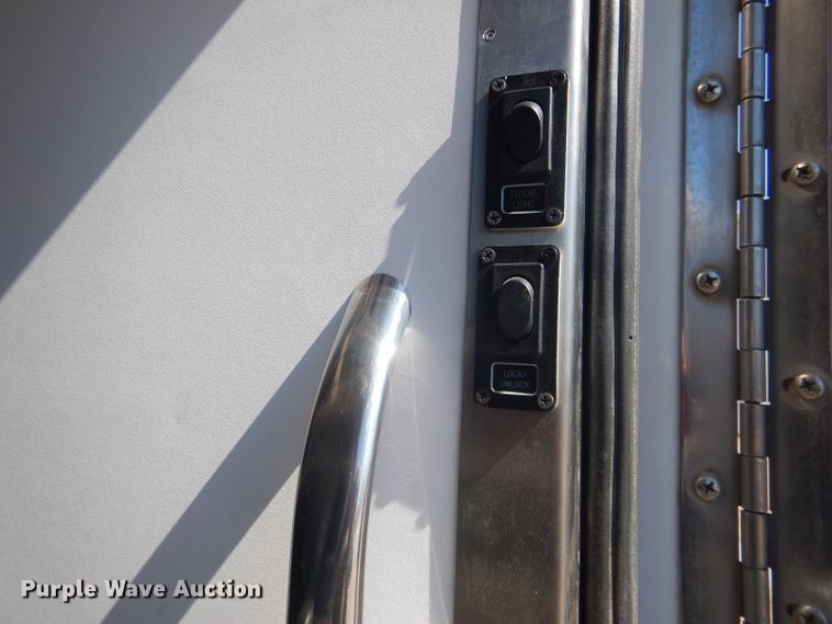 image for item DJ1279 1998 Ford Econoline E450 Super Duty  ambulance