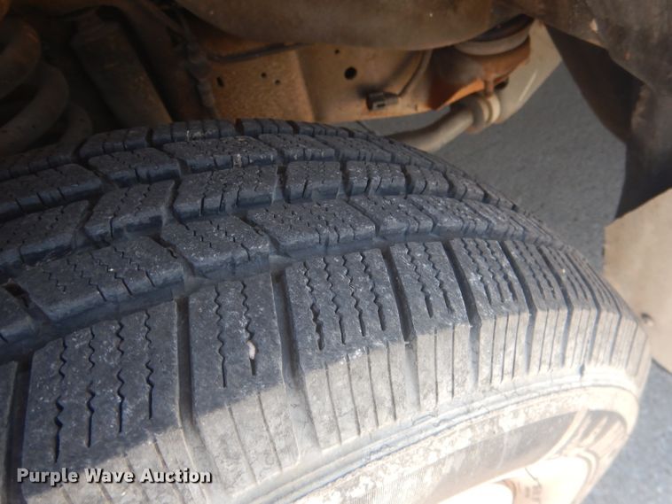 image for item DJ1279 1998 Ford Econoline E450 Super Duty  ambulance