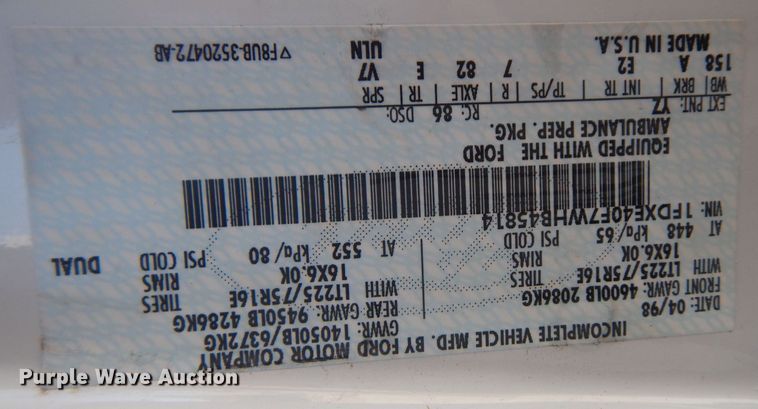 image for item DJ1279 1998 Ford Econoline E450 Super Duty  ambulance