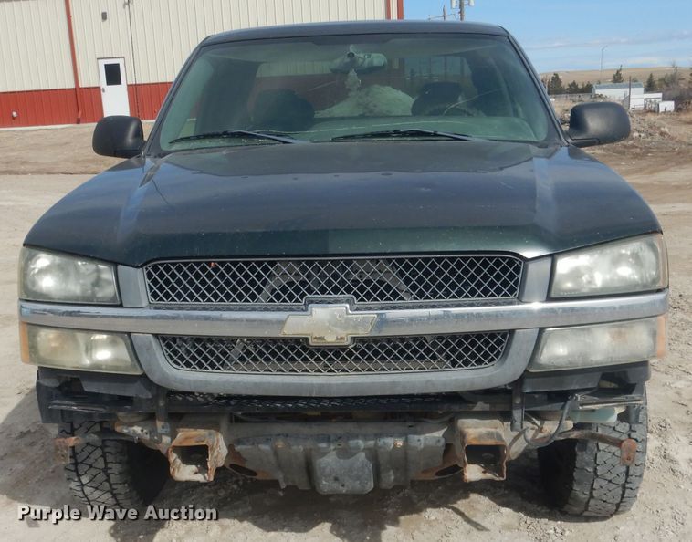 image for item DJ1283 2004 Chevrolet Silverado 1500  Ext. Cab pickup truck