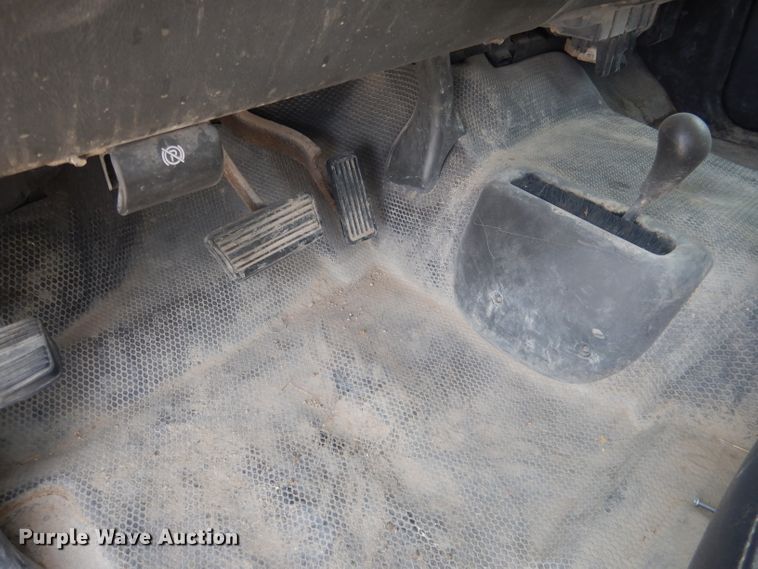 image for item DJ1283 2004 Chevrolet Silverado 1500  Ext. Cab pickup truck