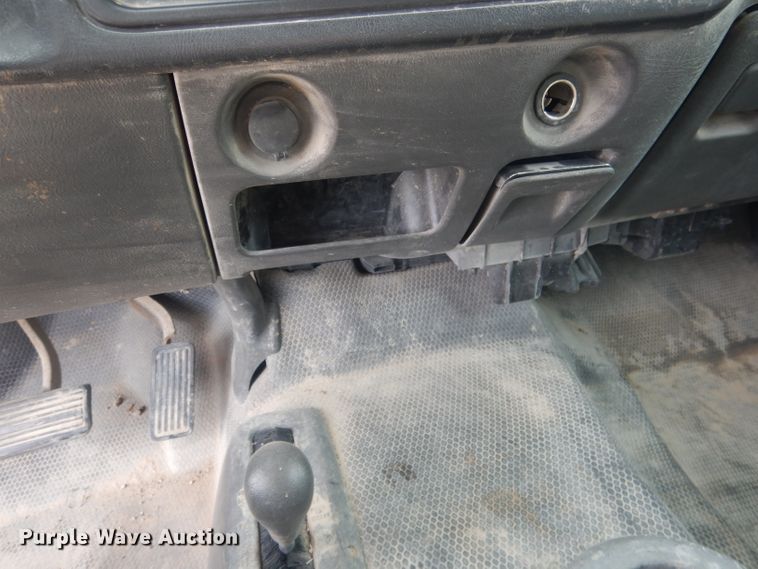 image for item DJ1283 2004 Chevrolet Silverado 1500  Ext. Cab pickup truck