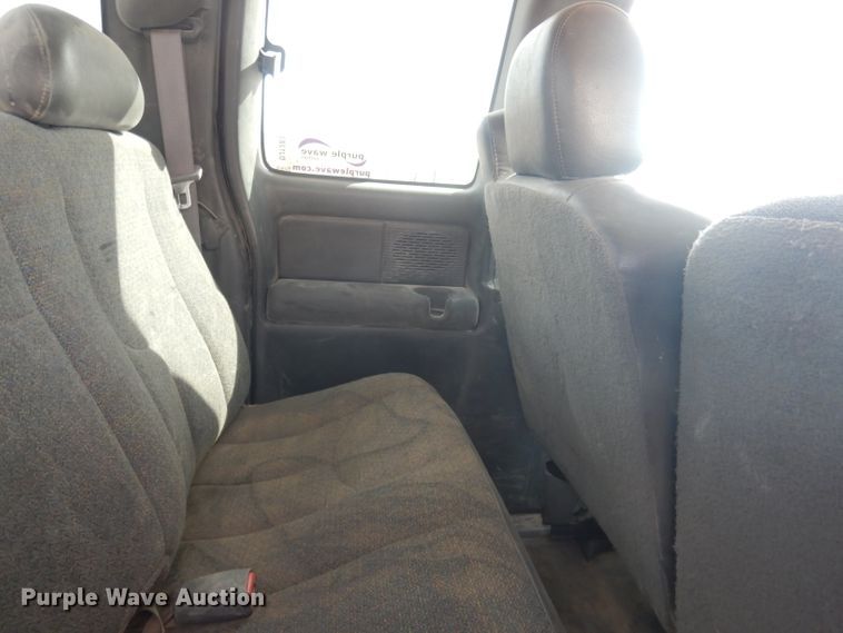 image for item DJ1283 2004 Chevrolet Silverado 1500  Ext. Cab pickup truck