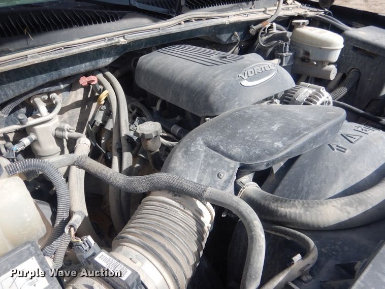 image for item DJ1283 2004 Chevrolet Silverado 1500  Ext. Cab pickup truck