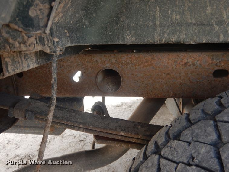 image for item DJ1283 2004 Chevrolet Silverado 1500  Ext. Cab pickup truck