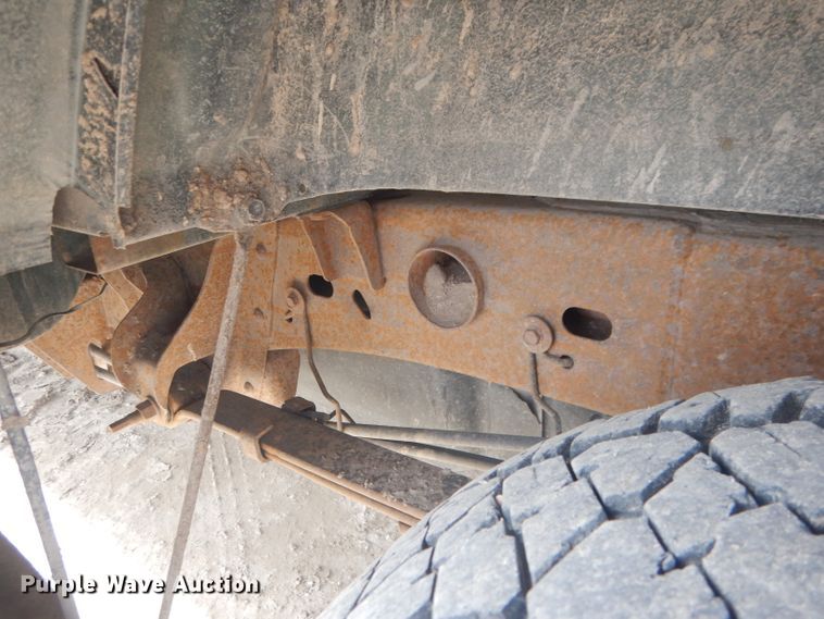 image for item DJ1283 2004 Chevrolet Silverado 1500  Ext. Cab pickup truck