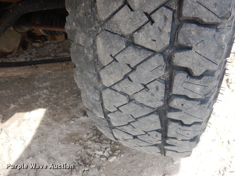 image for item DJ1283 2004 Chevrolet Silverado 1500  Ext. Cab pickup truck