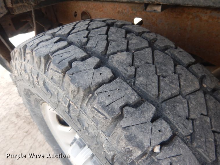 image for item DJ1283 2004 Chevrolet Silverado 1500  Ext. Cab pickup truck