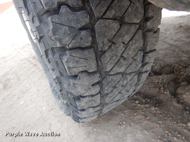 image for item DJ1283 2004 Chevrolet Silverado 1500  Ext. Cab pickup truck