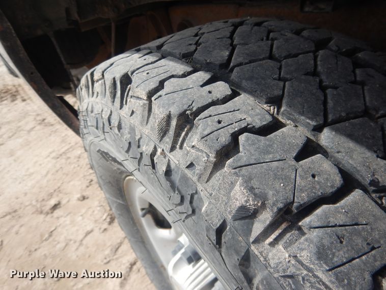 image for item DJ1283 2004 Chevrolet Silverado 1500  Ext. Cab pickup truck