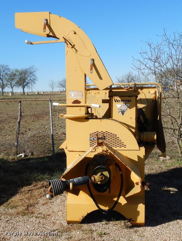image for item DK0326 1997 Vermeer BC906  wood chipper