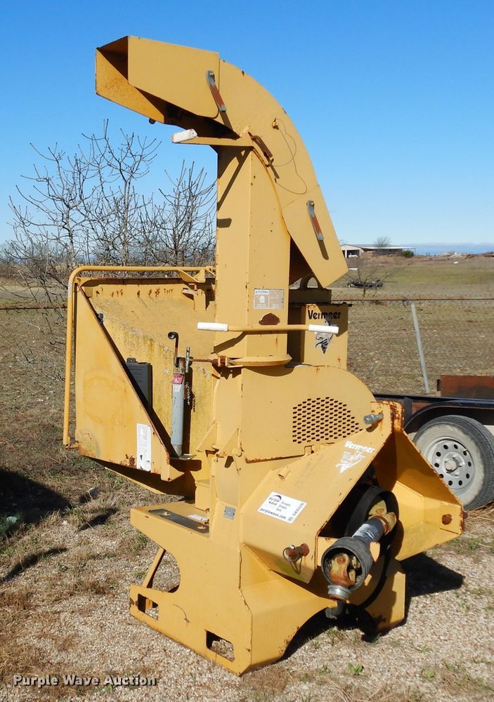 image for item DK0326 1997 Vermeer BC906  wood chipper