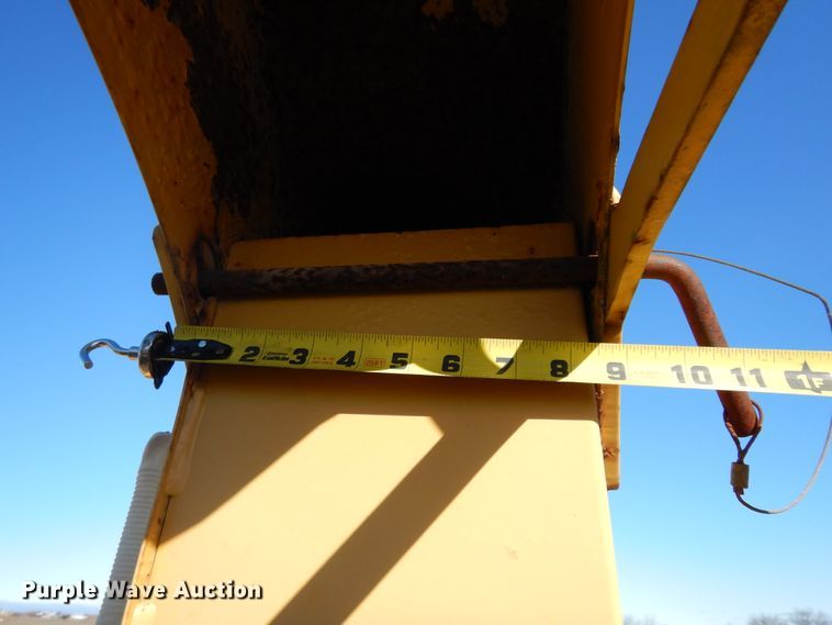 image for item DK0326 1997 Vermeer BC906  wood chipper