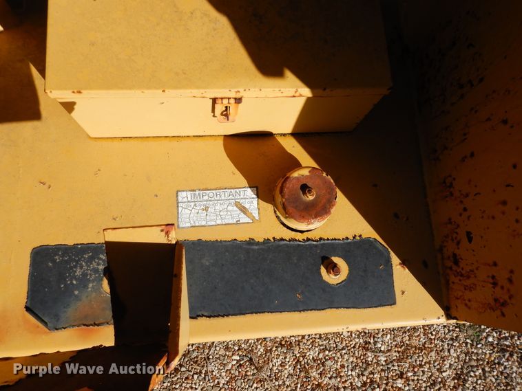 image for item DK0326 1997 Vermeer BC906  wood chipper