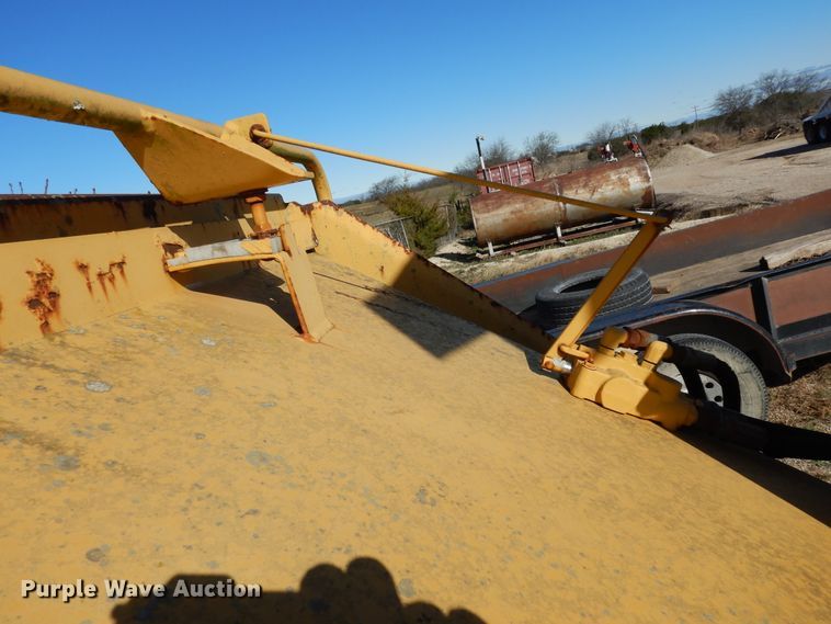 image for item DK0326 1997 Vermeer BC906  wood chipper