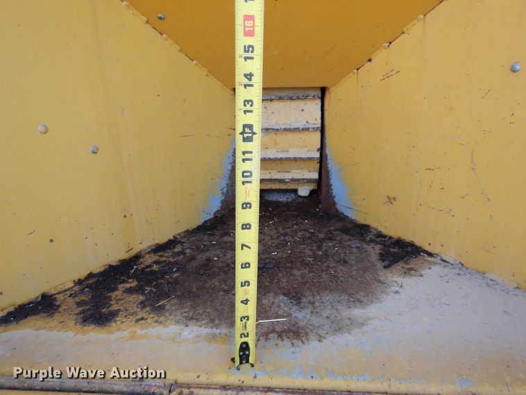 image for item DK0326 1997 Vermeer BC906  wood chipper