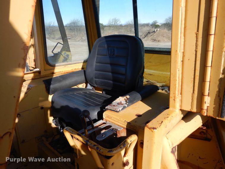 image for item DK0327 1979 Caterpillar 955L  track loader