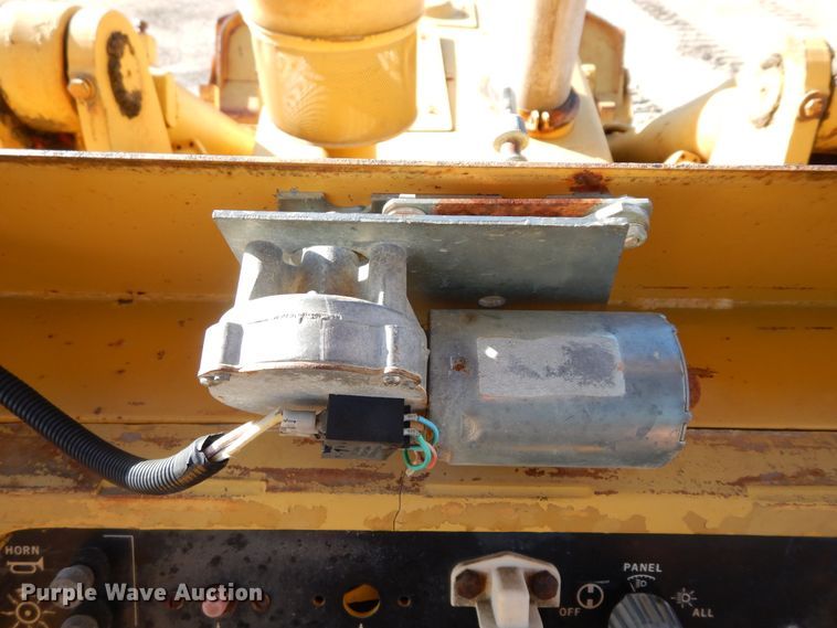 image for item DK0327 1979 Caterpillar 955L  track loader