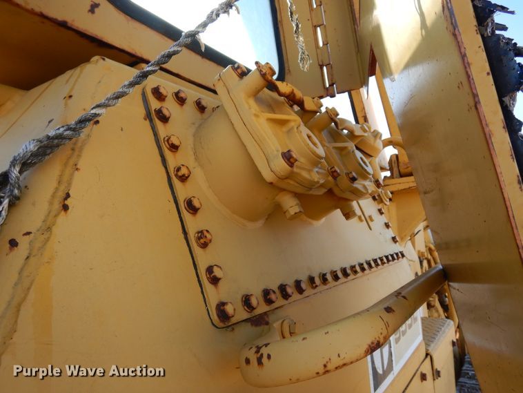 image for item DK0327 1979 Caterpillar 955L  track loader