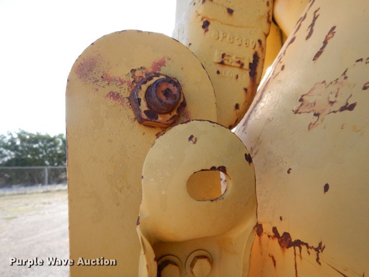 image for item DK0327 1979 Caterpillar 955L  track loader