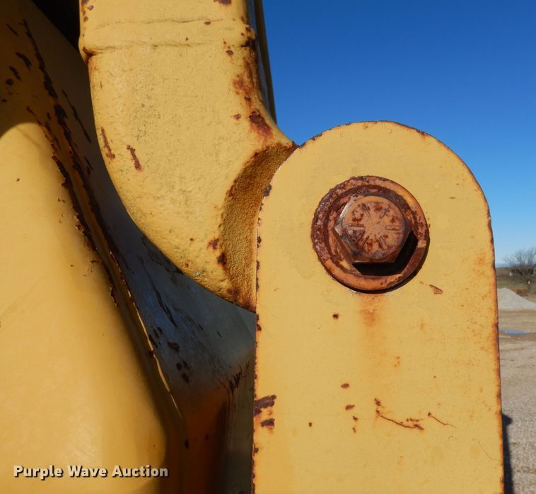 image for item DK0327 1979 Caterpillar 955L  track loader