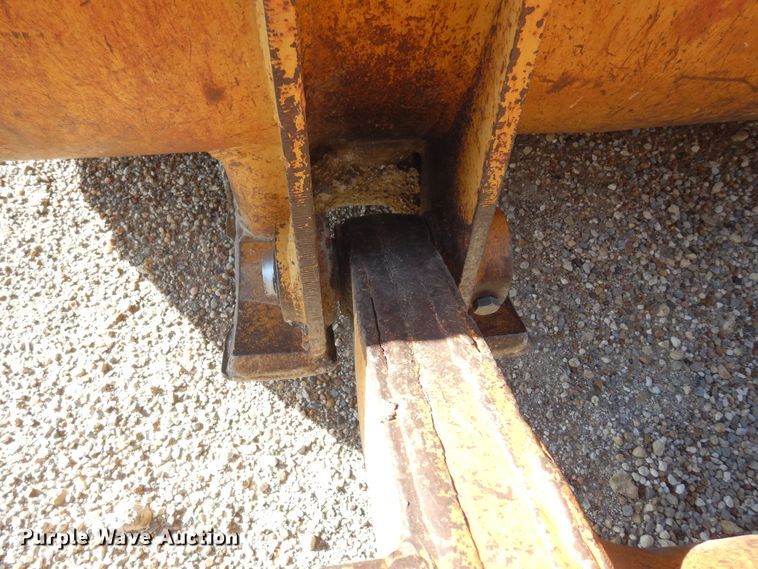 image for item DK0327 1979 Caterpillar 955L  track loader