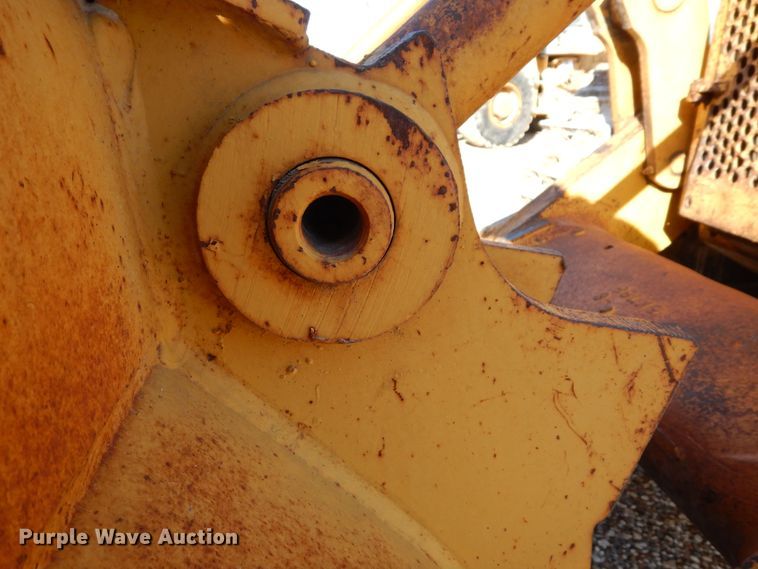image for item DK0327 1979 Caterpillar 955L  track loader