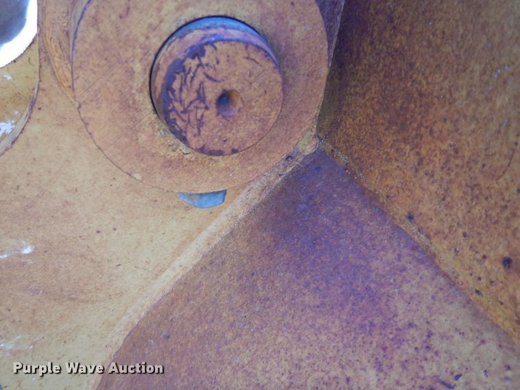 image for item DK0327 1979 Caterpillar 955L  track loader