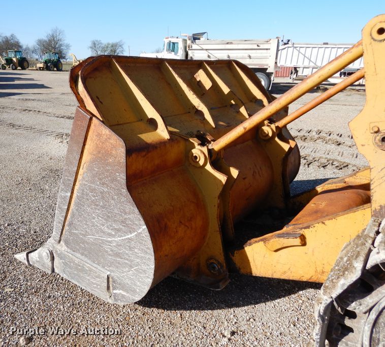 image for item DK0327 1979 Caterpillar 955L  track loader