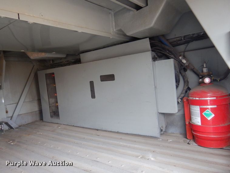 image for item DK4358 2003 MCI D4500  coach bus