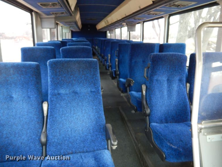 image for item DK4358 2003 MCI D4500  coach bus