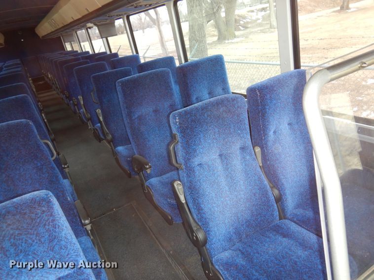 image for item DK4358 2003 MCI D4500  coach bus