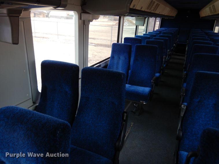 image for item DK4358 2003 MCI D4500  coach bus