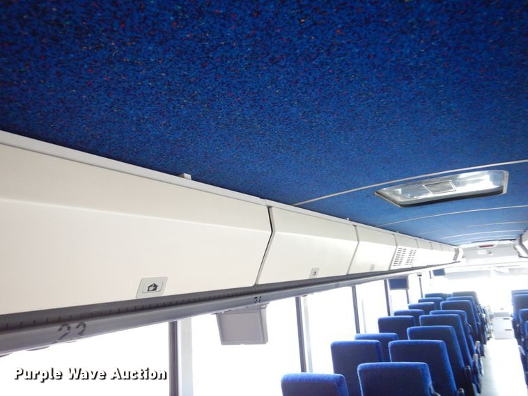 image for item DK4358 2003 MCI D4500  coach bus