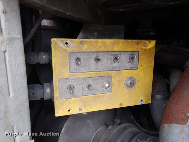 image for item DK4358 2003 MCI D4500  coach bus