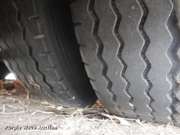 image for item DK4358 2003 MCI D4500  coach bus